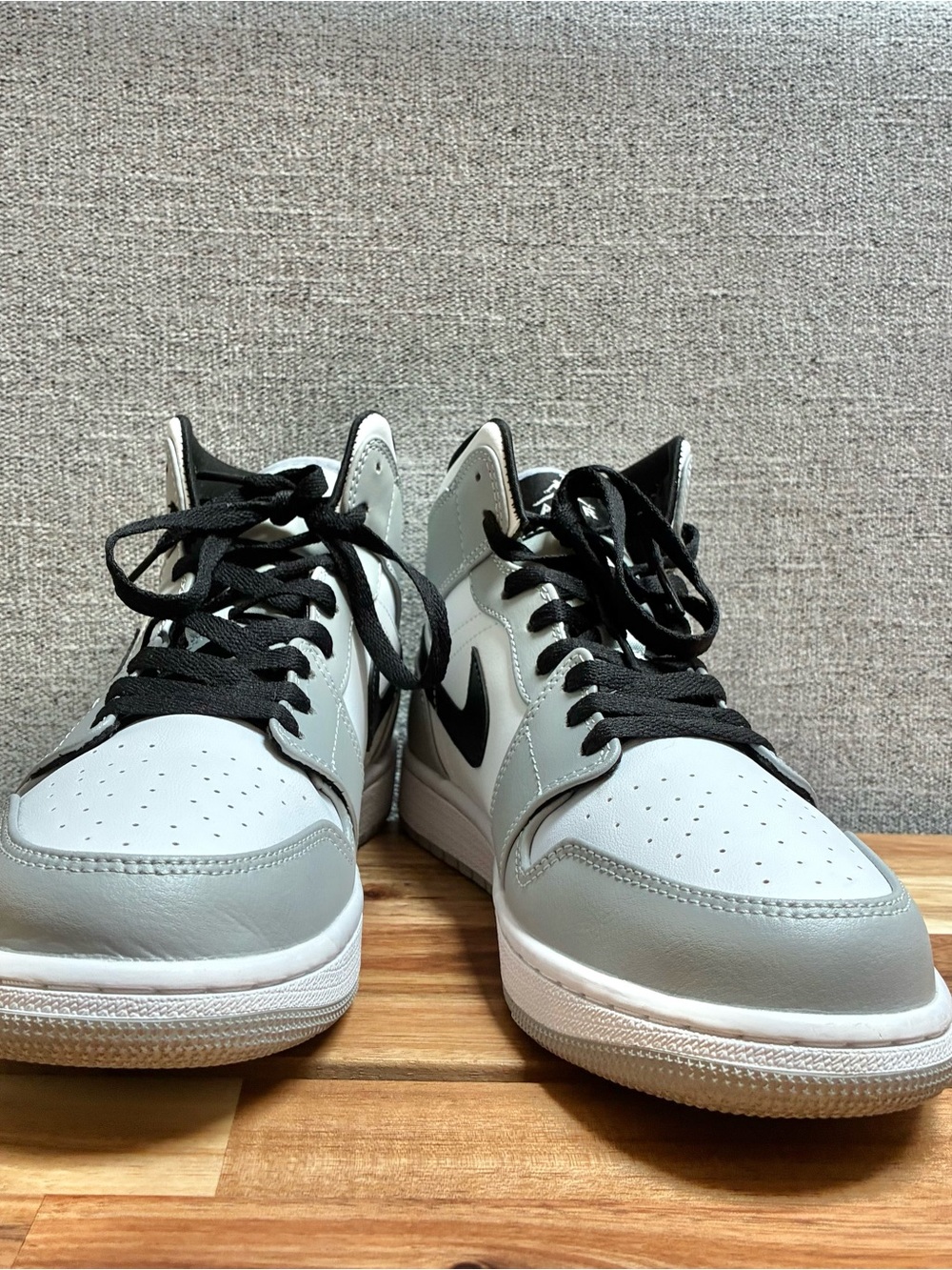 Nike Men’s Gray and Black Mid-Top Sneakers